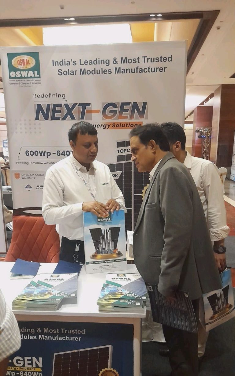 Oswal Solar at EPS Industry Connect 2026, Jammu – booth discussion